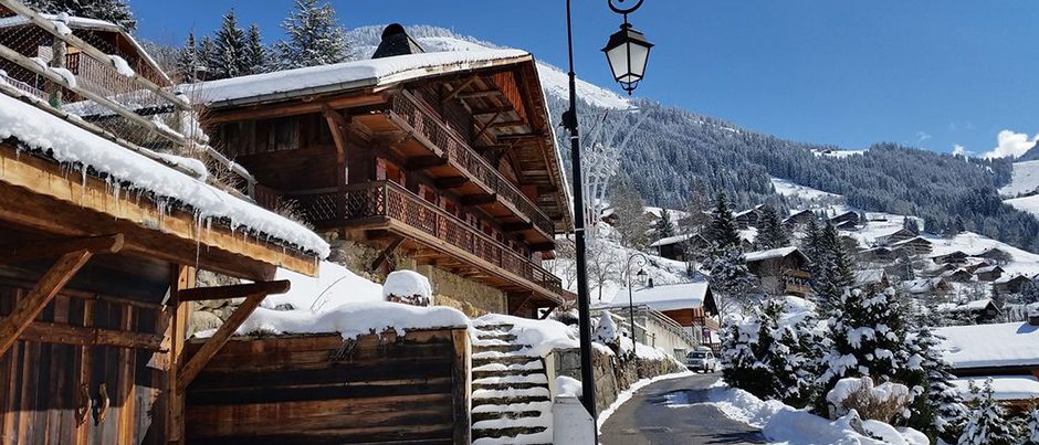 exterior_grange_aumerle_crop