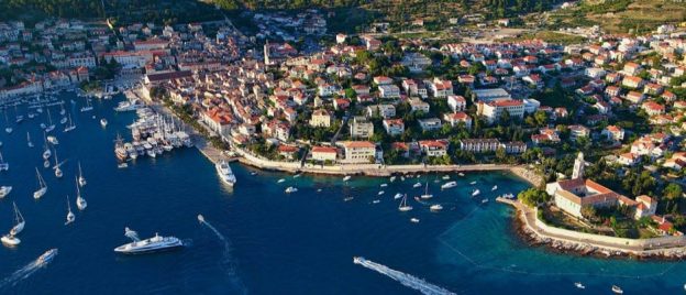 Hvar Tots Too