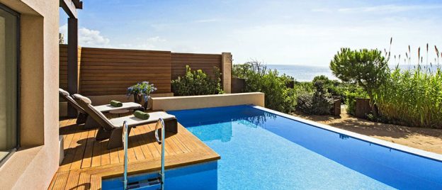 The-Romanos-pool