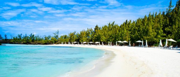 anahita-exclusive-beach-at-Ile-aux-Cerfs